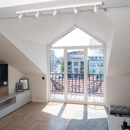 Republic Square- Location Apartament Belgrad