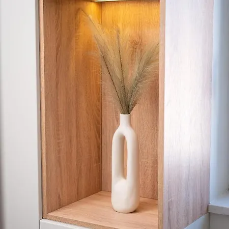 Republic Square- Location Apartament