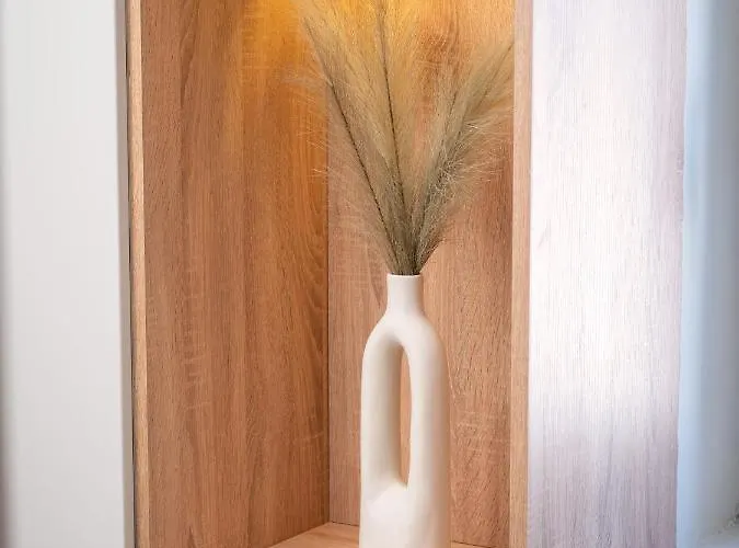 Republic Square- Location Apartamento