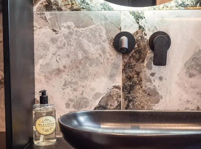 Apartamento Republic Square- Location *